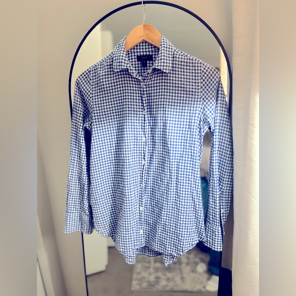 Womens J Crew cotton button down shirt in size 2